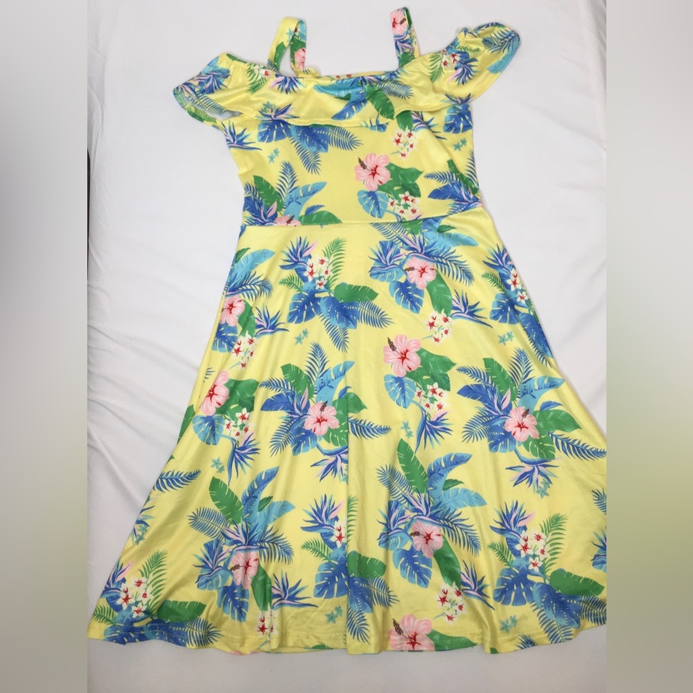Girls A-line dress with adjustable straps (B13)